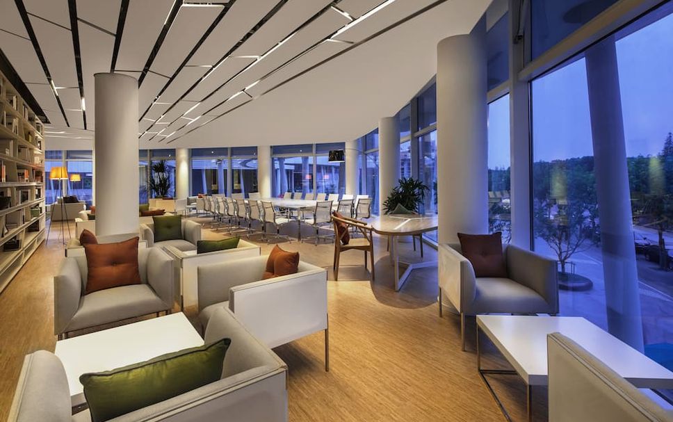 Balai Menunggu Gambar