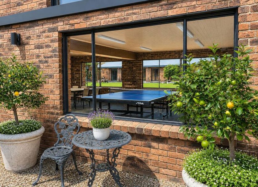 Patio Gambar