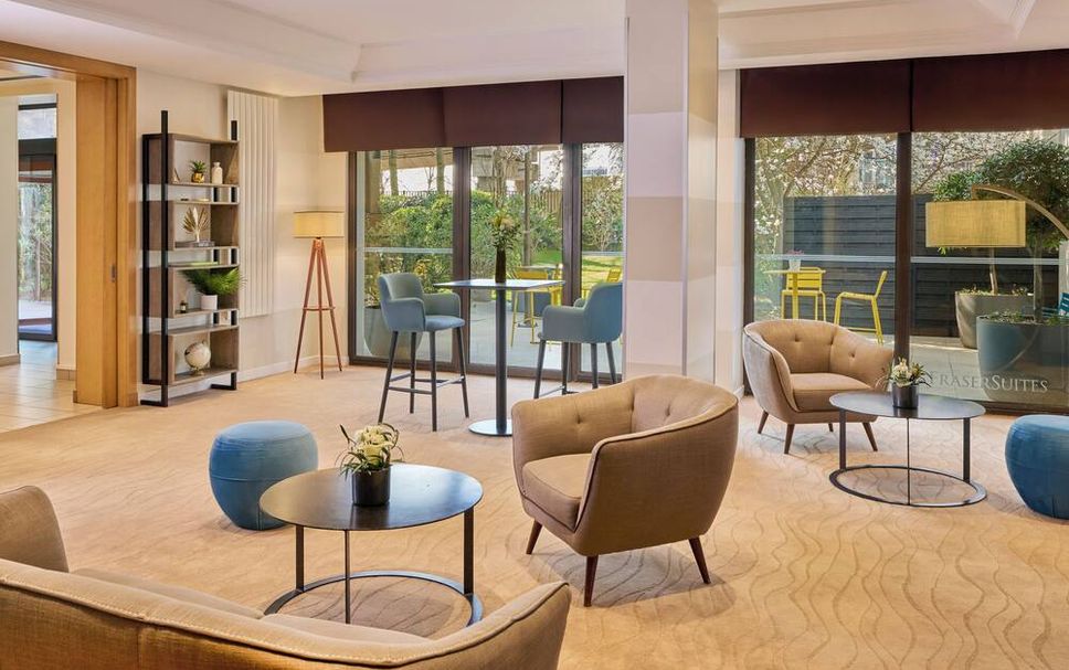 Balai Menunggu Gambar