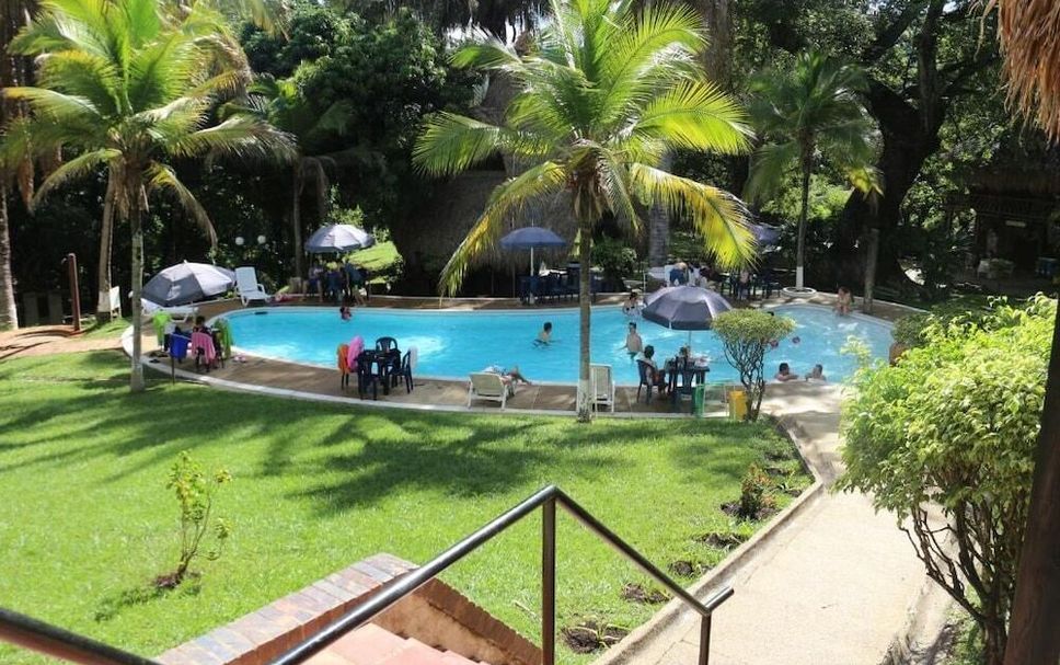 Kolam renang Gambar