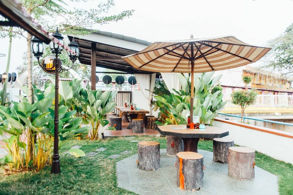 Patio Gambar