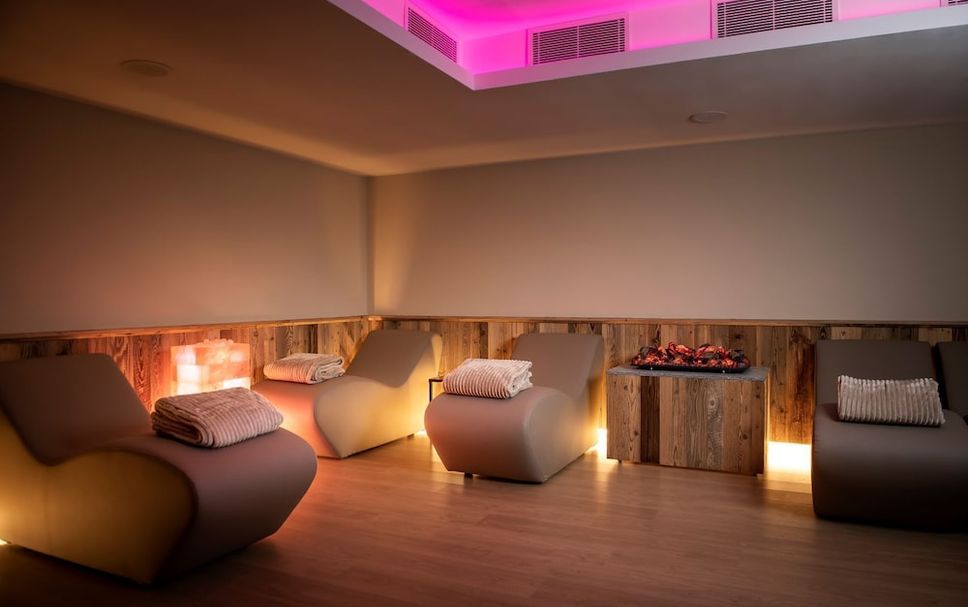 Balai Menunggu Gambar