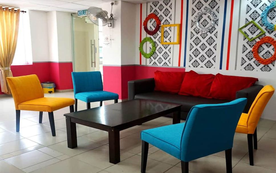 Balai Menunggu Gambar