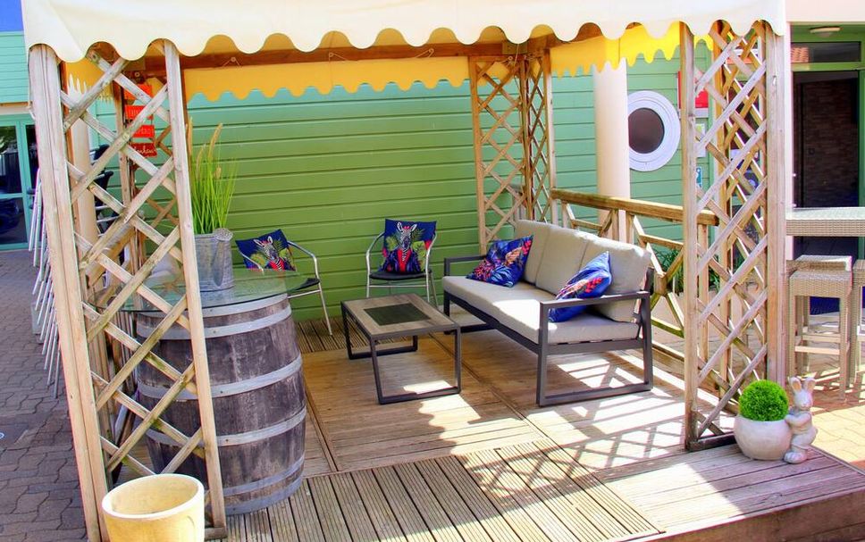 Patio Gambar