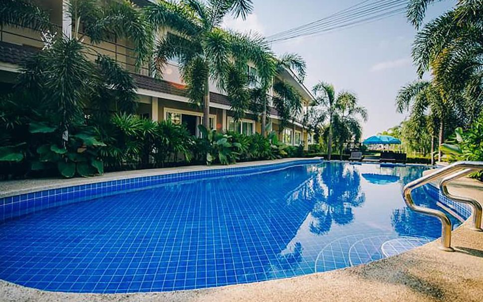 Kolam renang Gambar