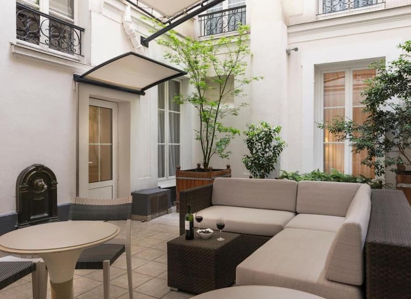 Patio Gambar