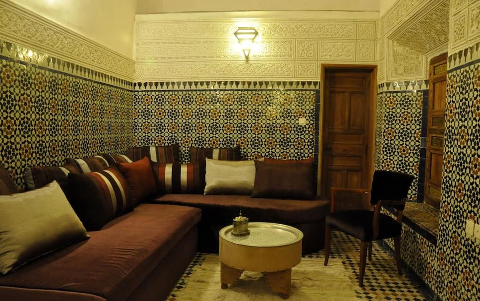 Balai Menunggu Gambar