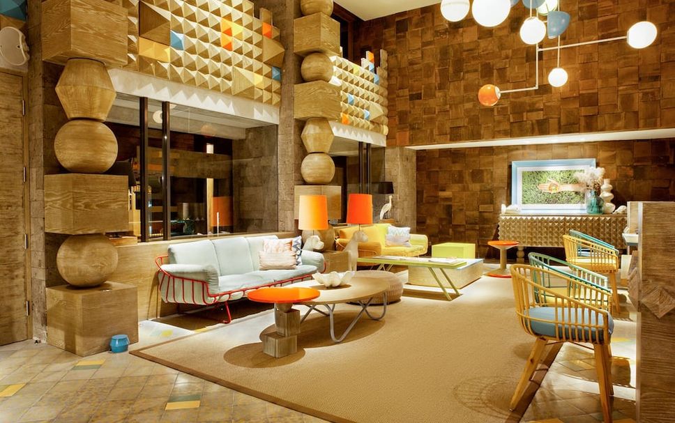 Balai Menunggu Gambar