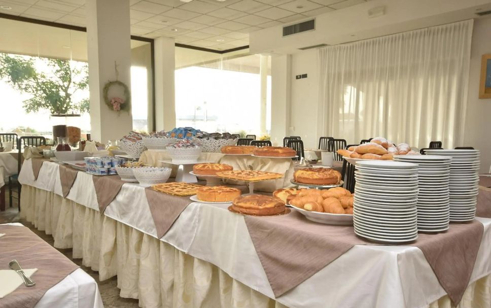 Buffet Gambar