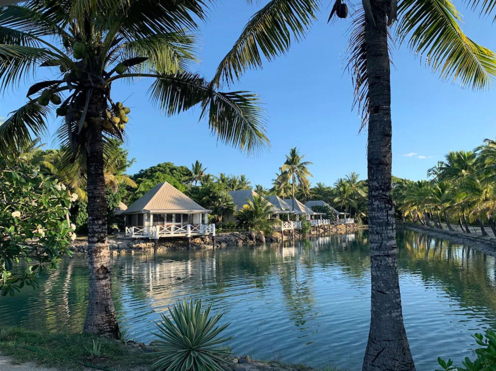 Pemandangan luar