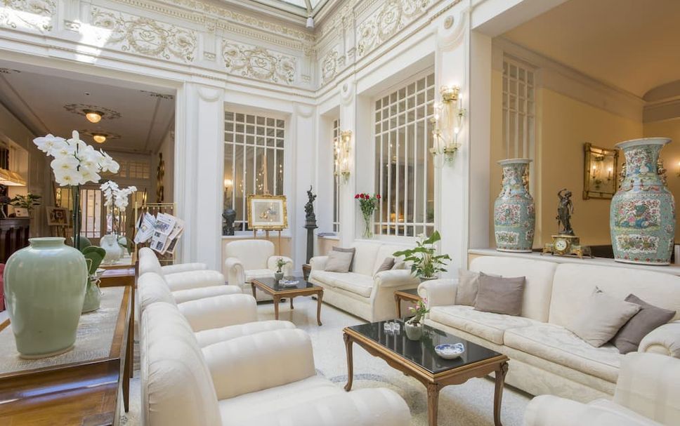 Balai Menunggu Gambar