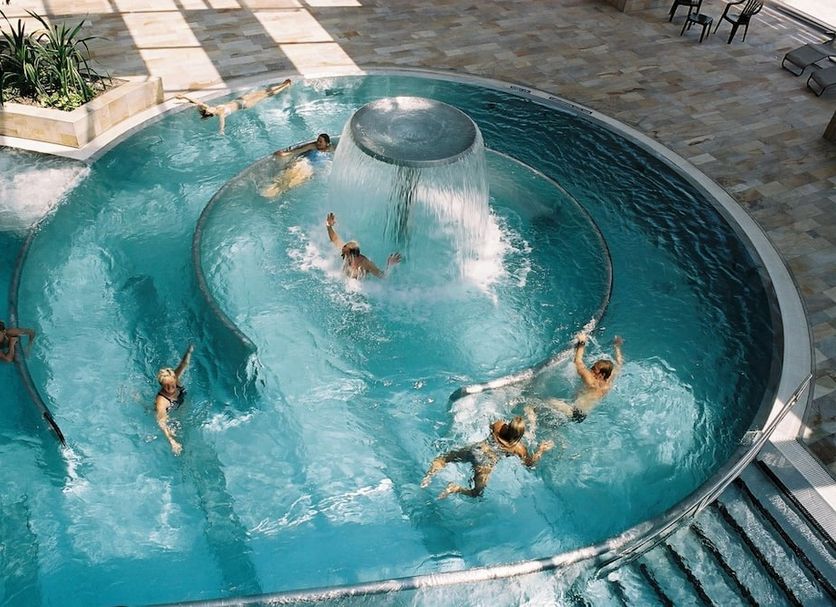 Kolam renang Gambar