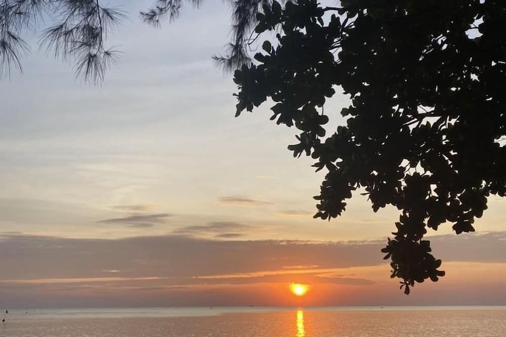 Pemandangan luar