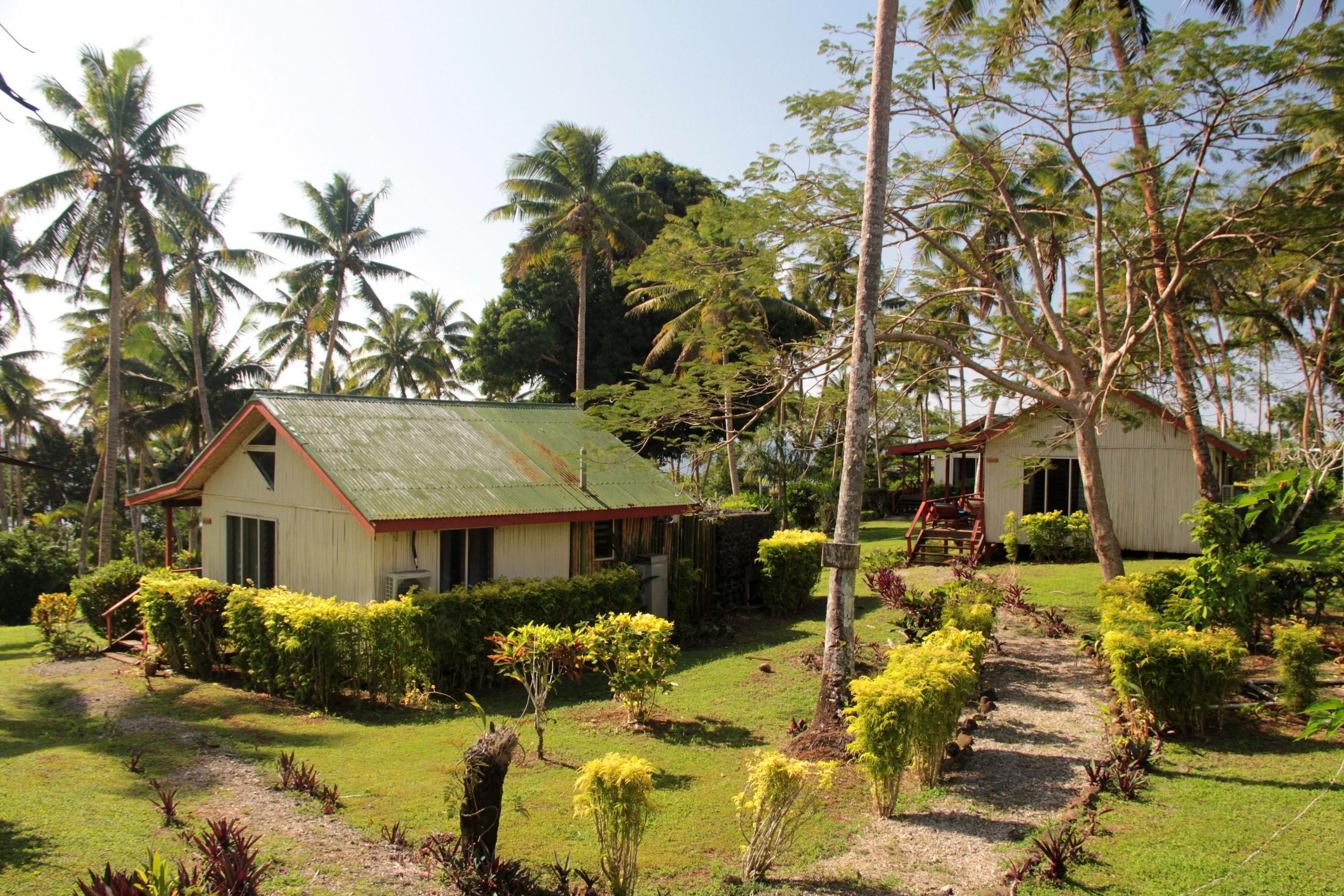 Pemandangan luar