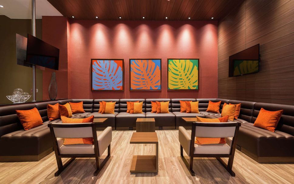 Balai Menunggu Gambar