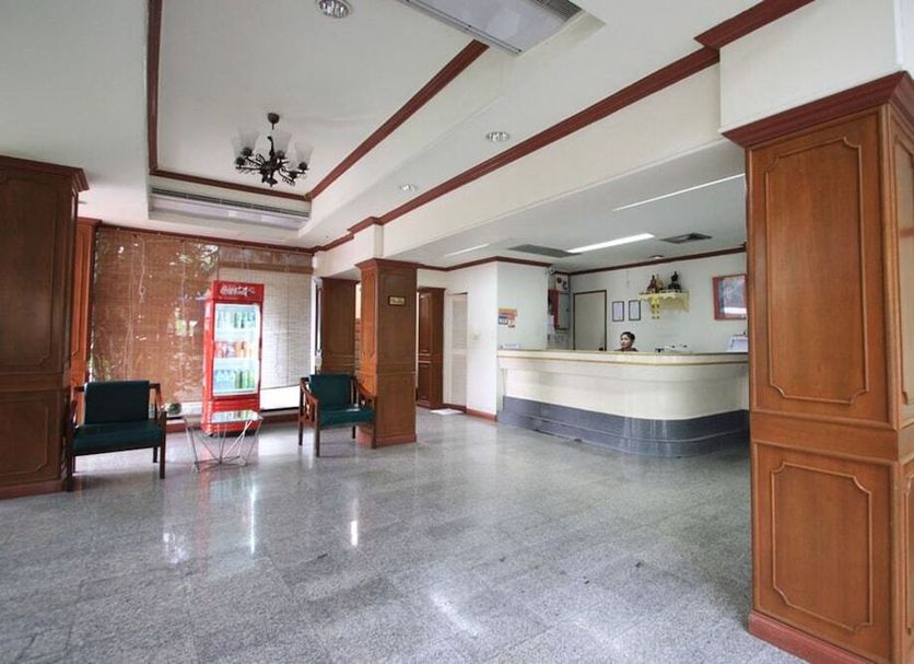 Meja Penyambut Tetamu Gambar
