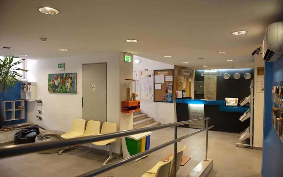 Meja Penyambut Tetamu Gambar