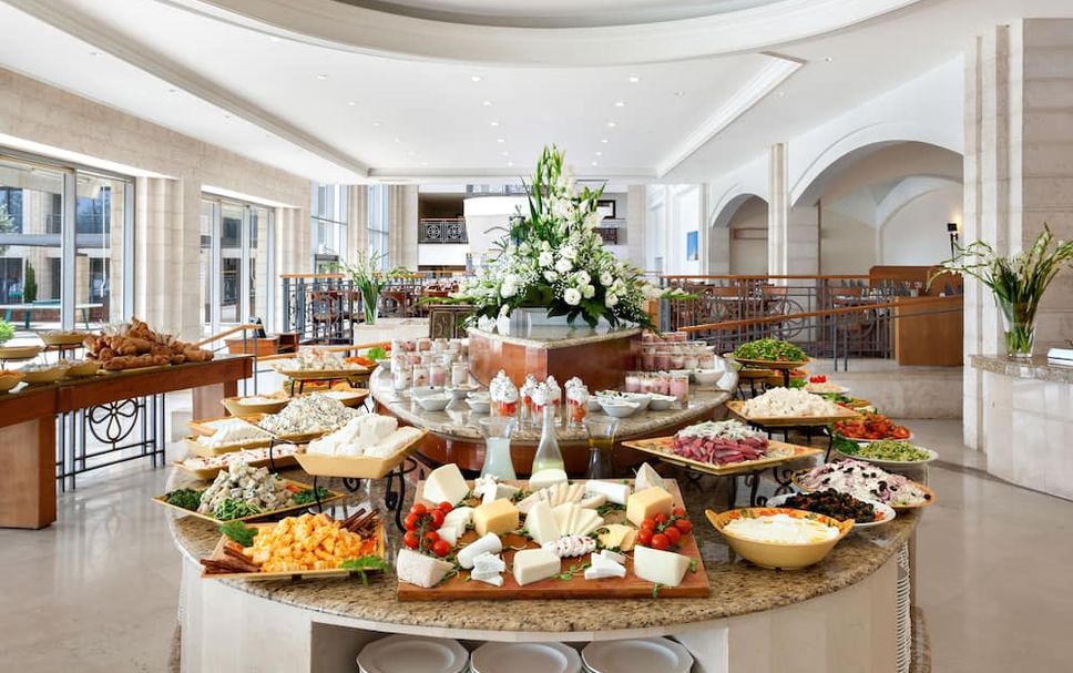 Buffet Gambar