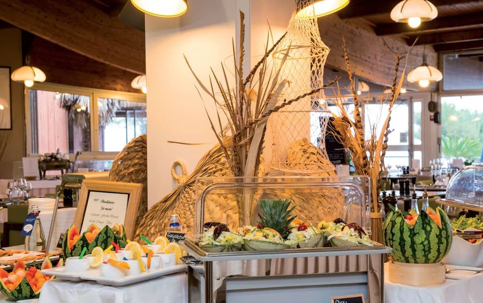 Buffet Gambar