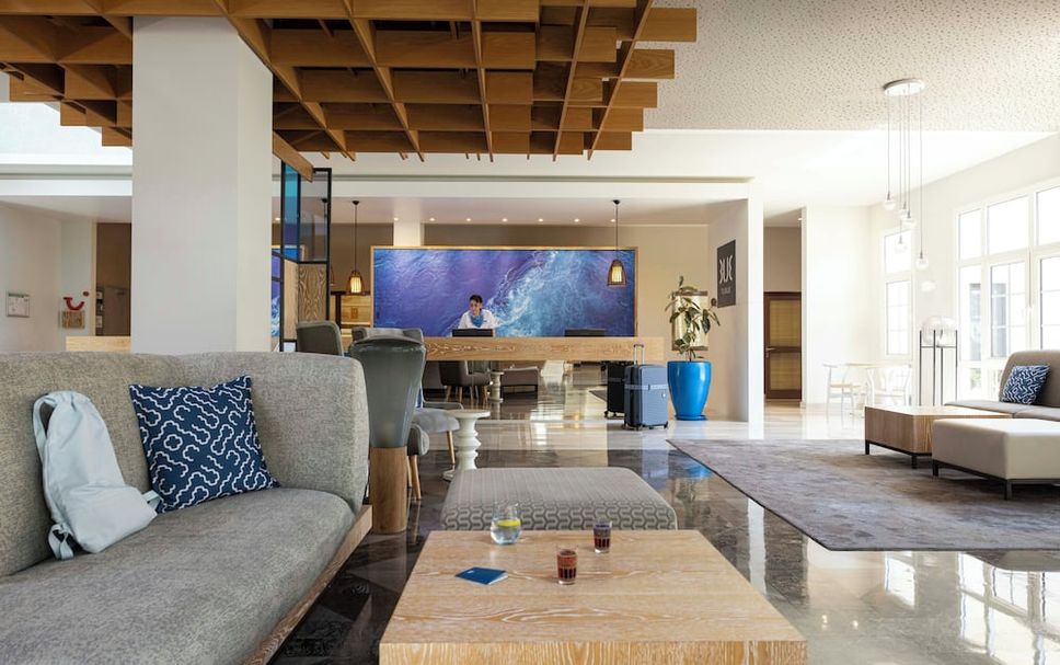 Balai Menunggu Gambar