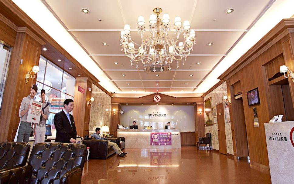 Meja Penyambut Tetamu Gambar