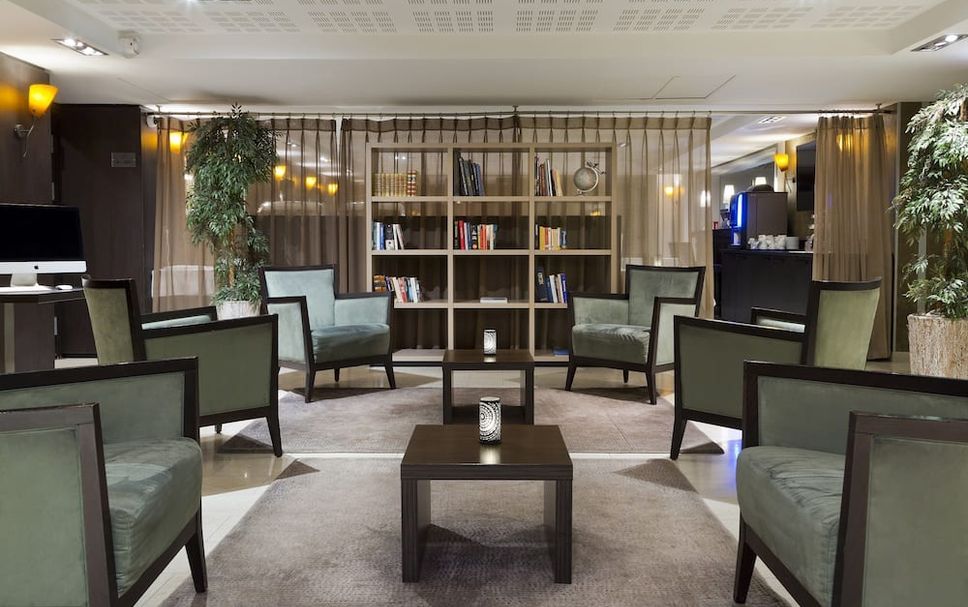 Balai Menunggu Gambar