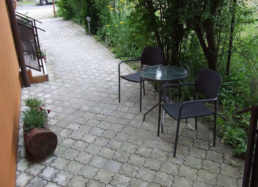Patio Gambar