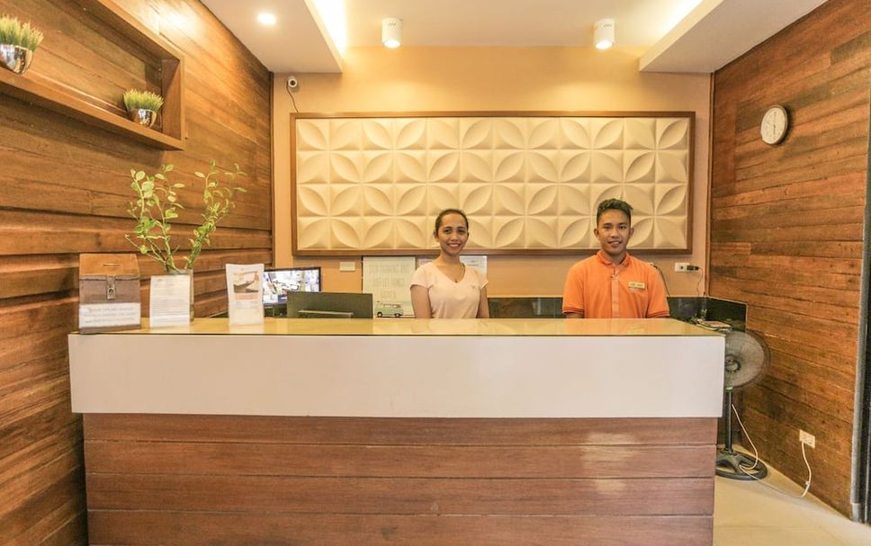 Meja Penyambut Tetamu Gambar