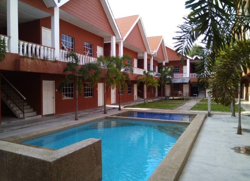 Kolam renang Gambar