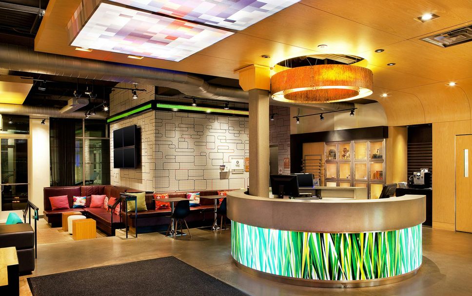 Meja Penyambut Tetamu Gambar