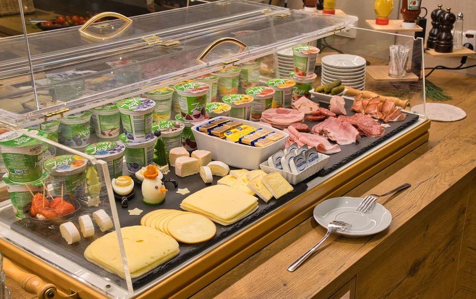 Buffet Gambar