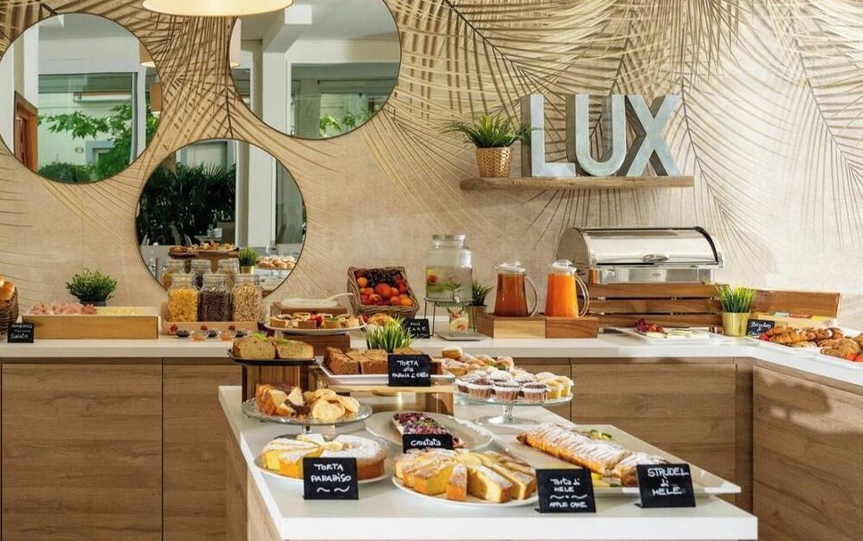 Buffet Gambar