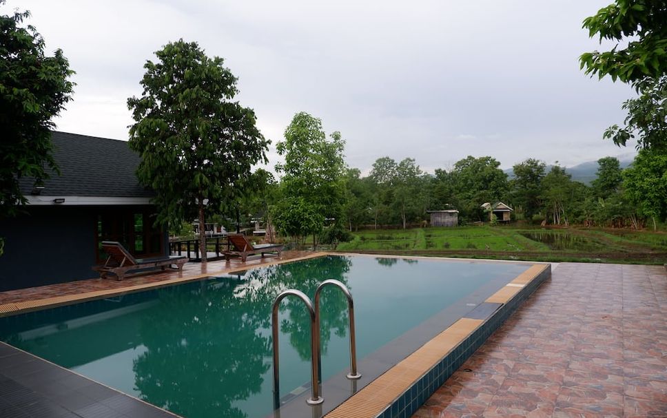 Kolam renang Gambar