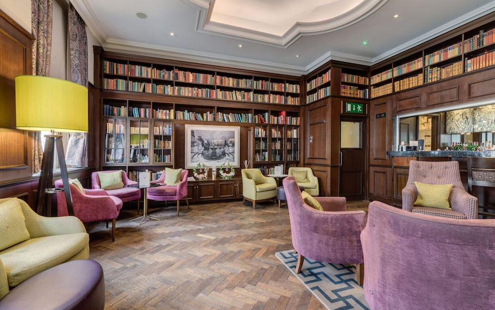 Balai Menunggu Gambar