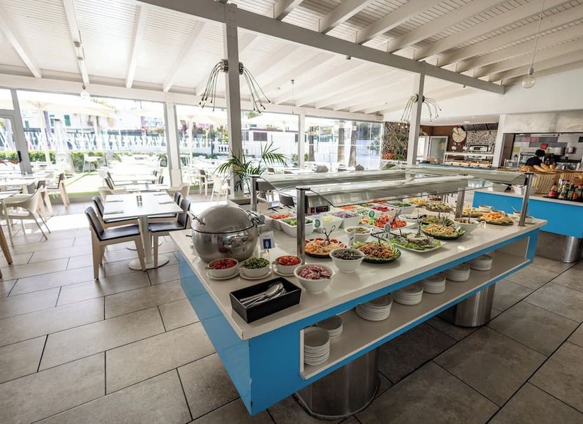 Buffet Gambar