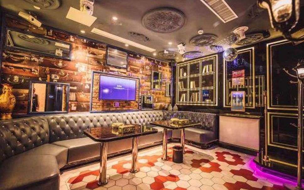 Balai Menunggu Gambar