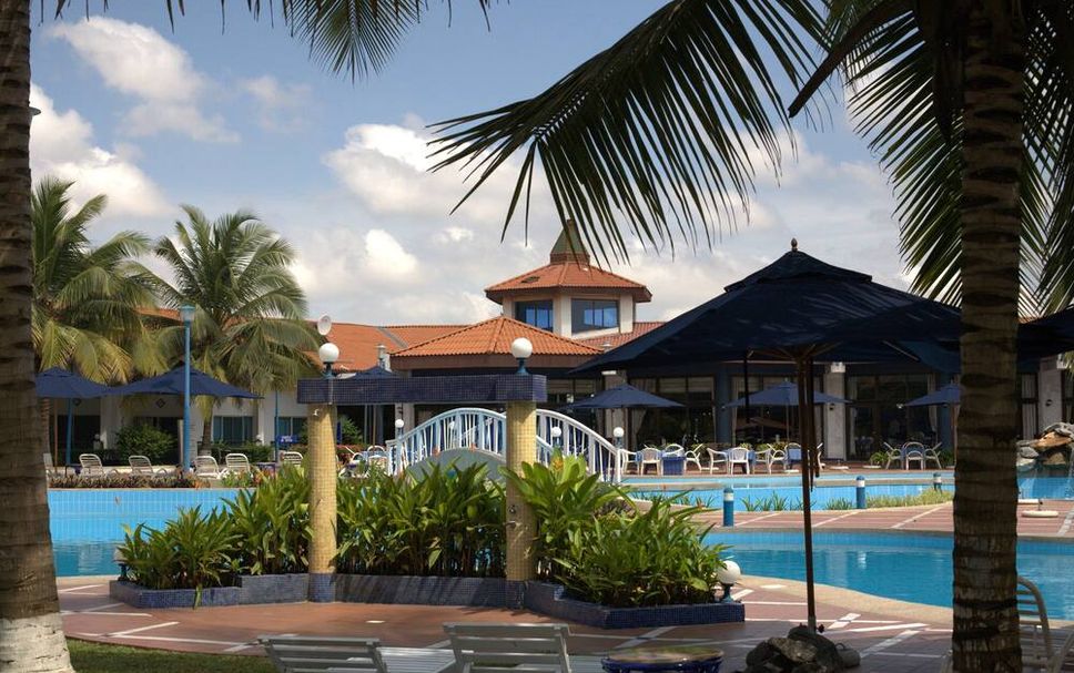Kolam renang Gambar