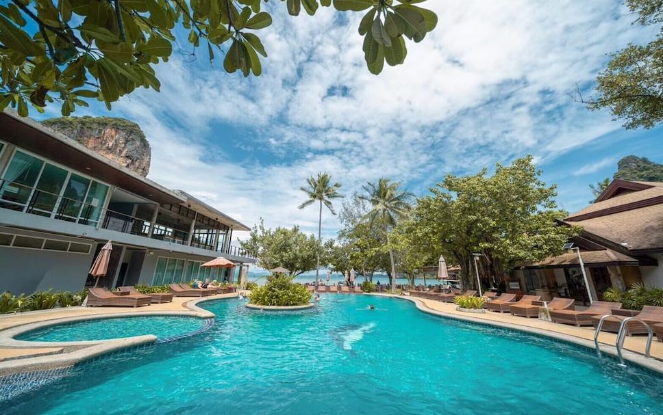 Kolam renang Gambar