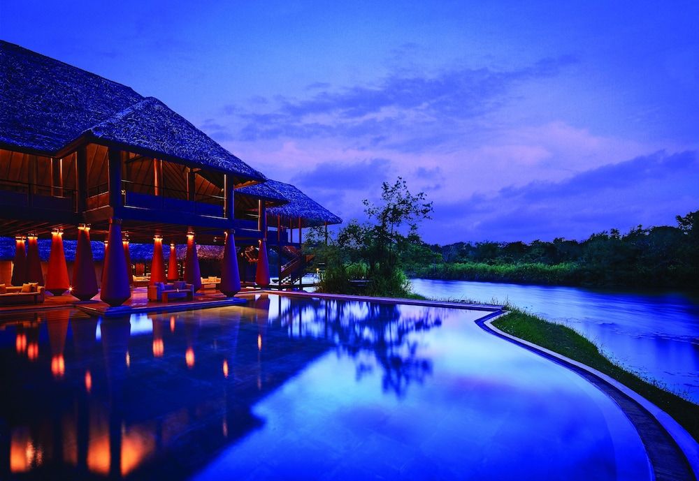 Kolam renang Gambar