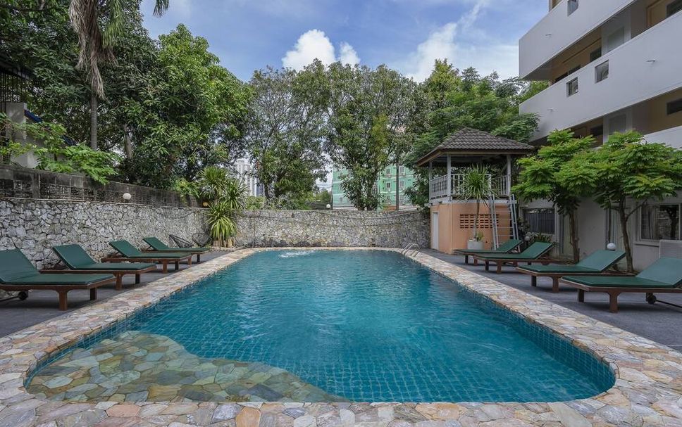 Kolam renang Gambar