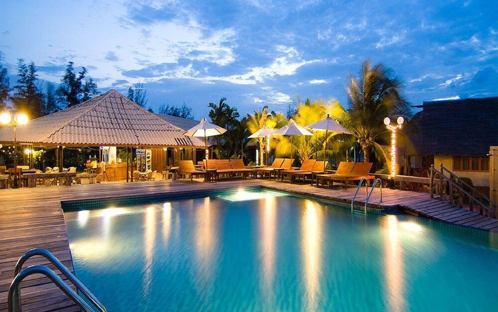 Kolam renang Gambar