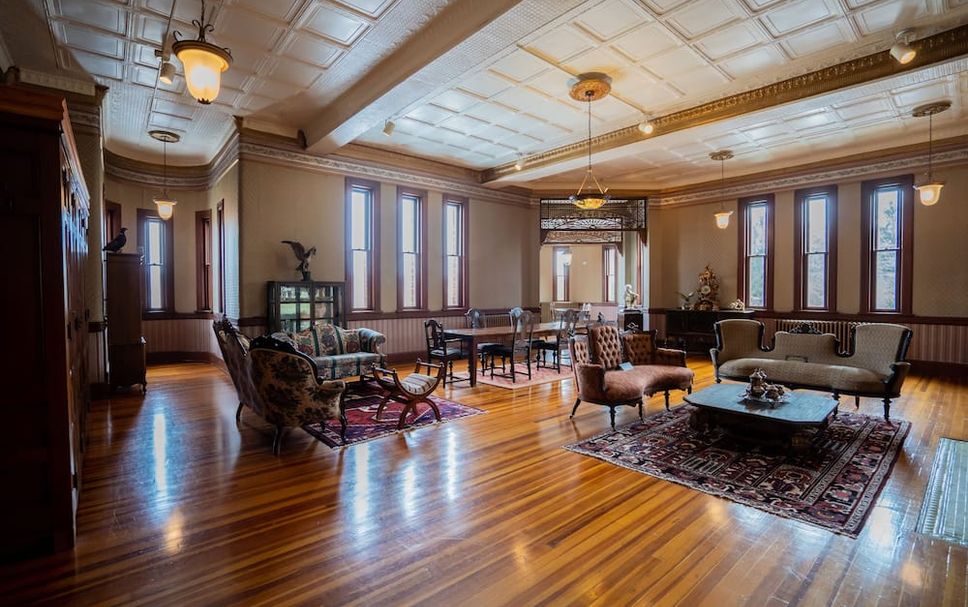 Balai Menunggu Gambar