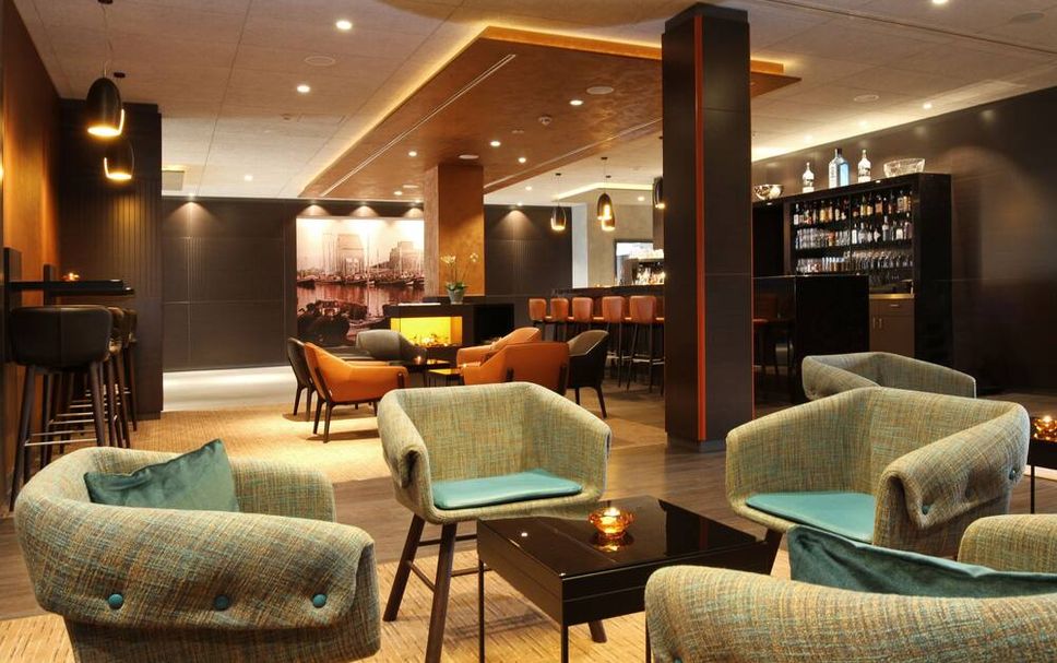 Balai Menunggu Gambar