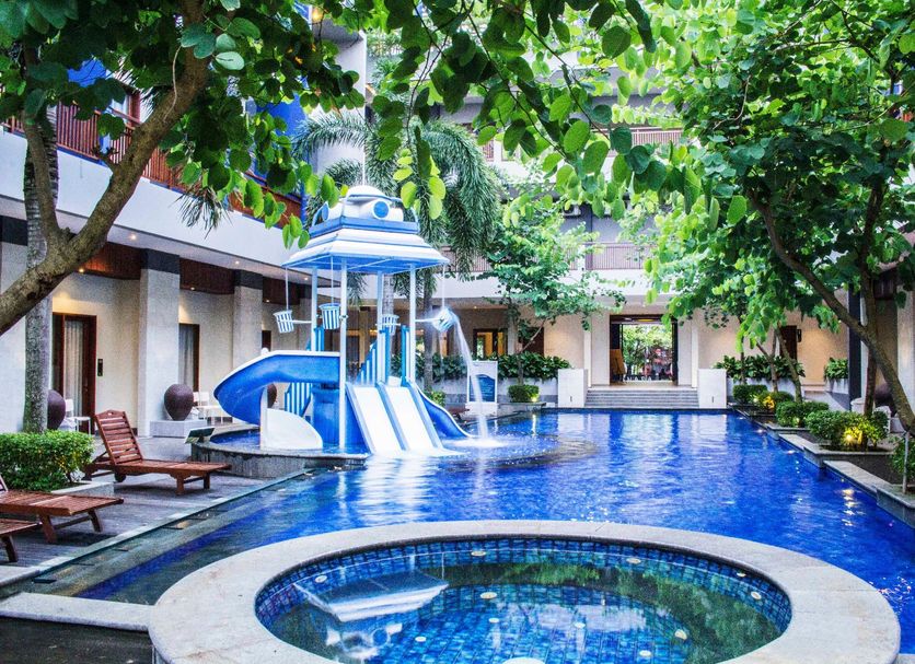 Kolam renang Gambar