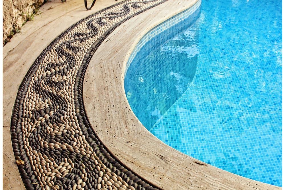 Kolam renang Gambar
