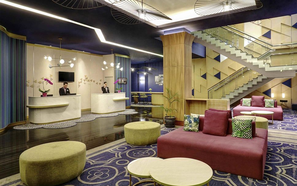 Balai Menunggu Gambar