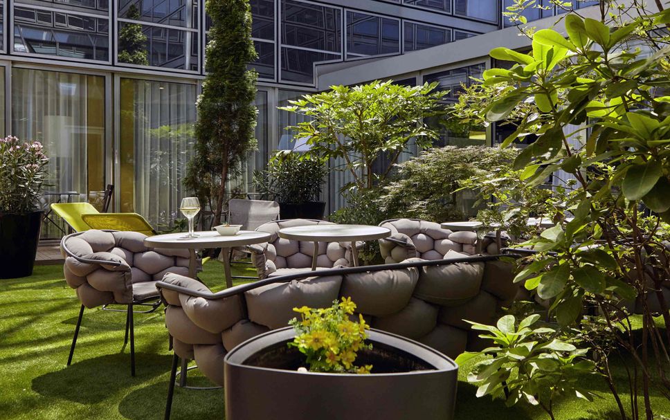 Patio Gambar