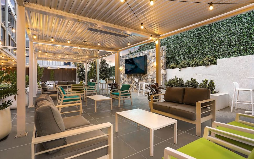 Patio Gambar