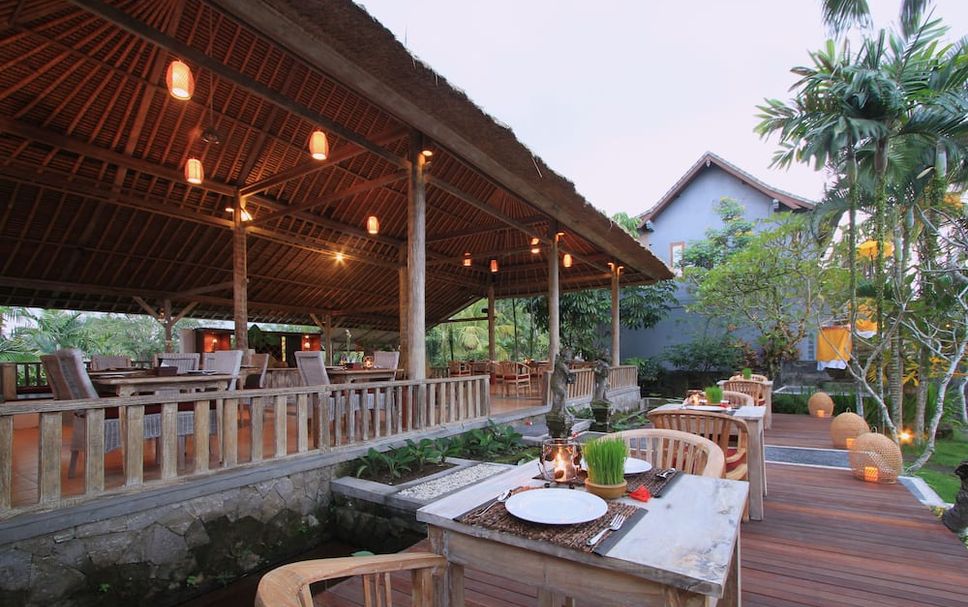 Patio Gambar