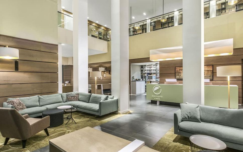 Balai Menunggu Gambar